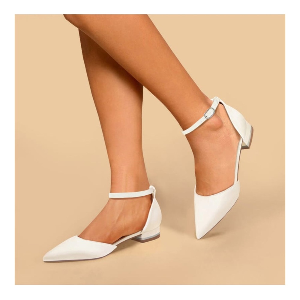 JJs House Women's Wedding Shoes Satin Point Toe Flats, Size: 39, Color: Ivory